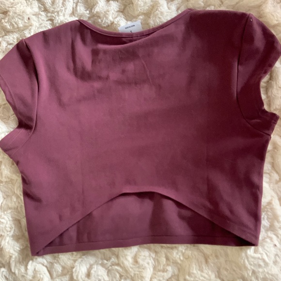 Gyumshark berry red dreamy crop top - Picture 4 of 7